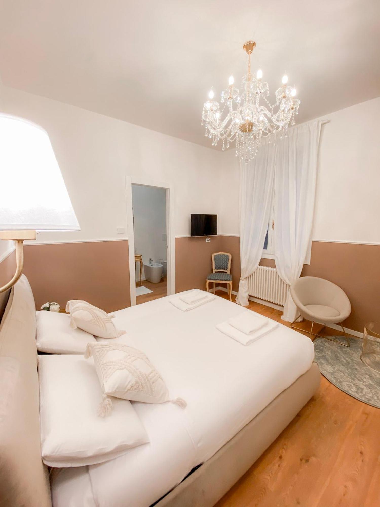 San Polo Luxury Suites In Venezia Esterno foto