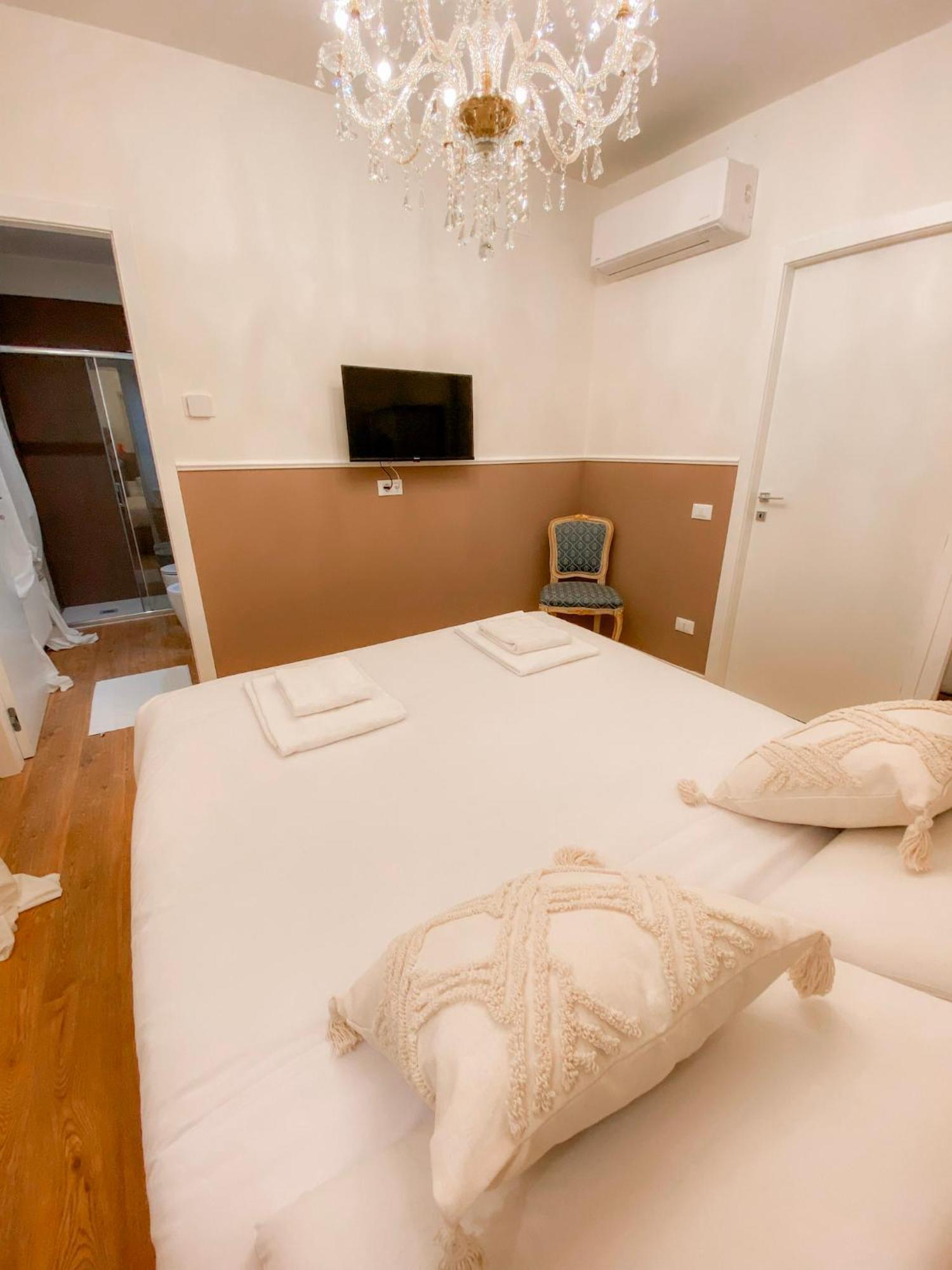 San Polo Luxury Suites In Venezia Esterno foto