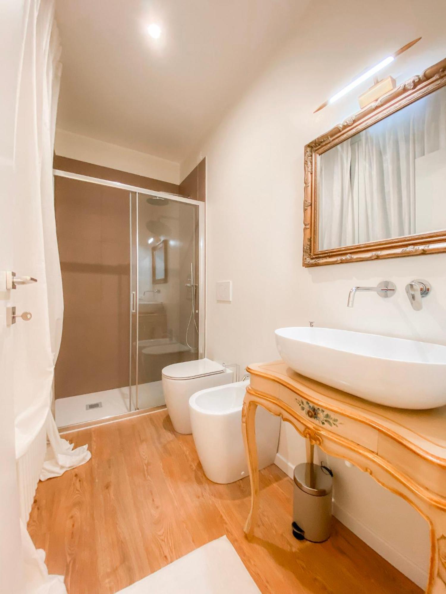 San Polo Luxury Suites In Venezia Esterno foto